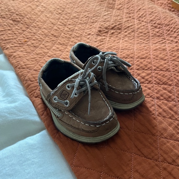 Sperry Kids Tan Boat Shoes - Picture 1 of 2